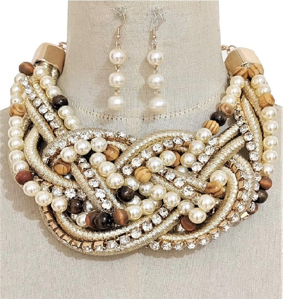 Woodyne Pearl Necklace