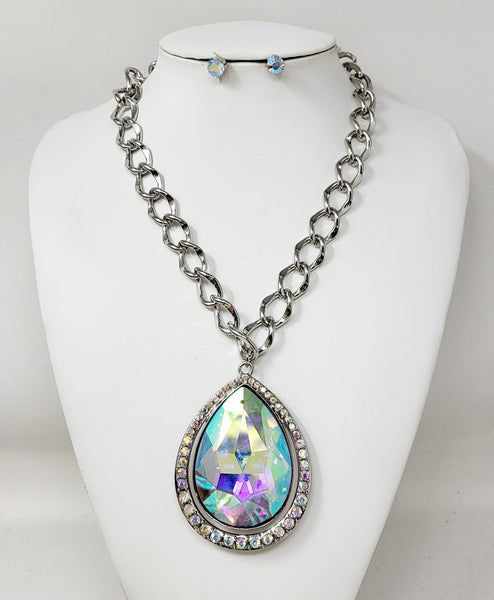 Jeweled Delight Necklace