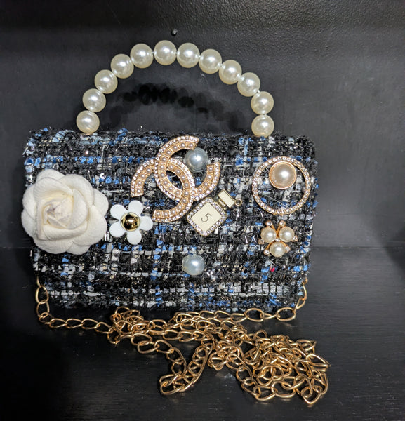 Classic C Style Purse