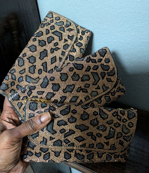 Glam Leopard Messengers